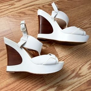 White Wedges - Guess By Marciano